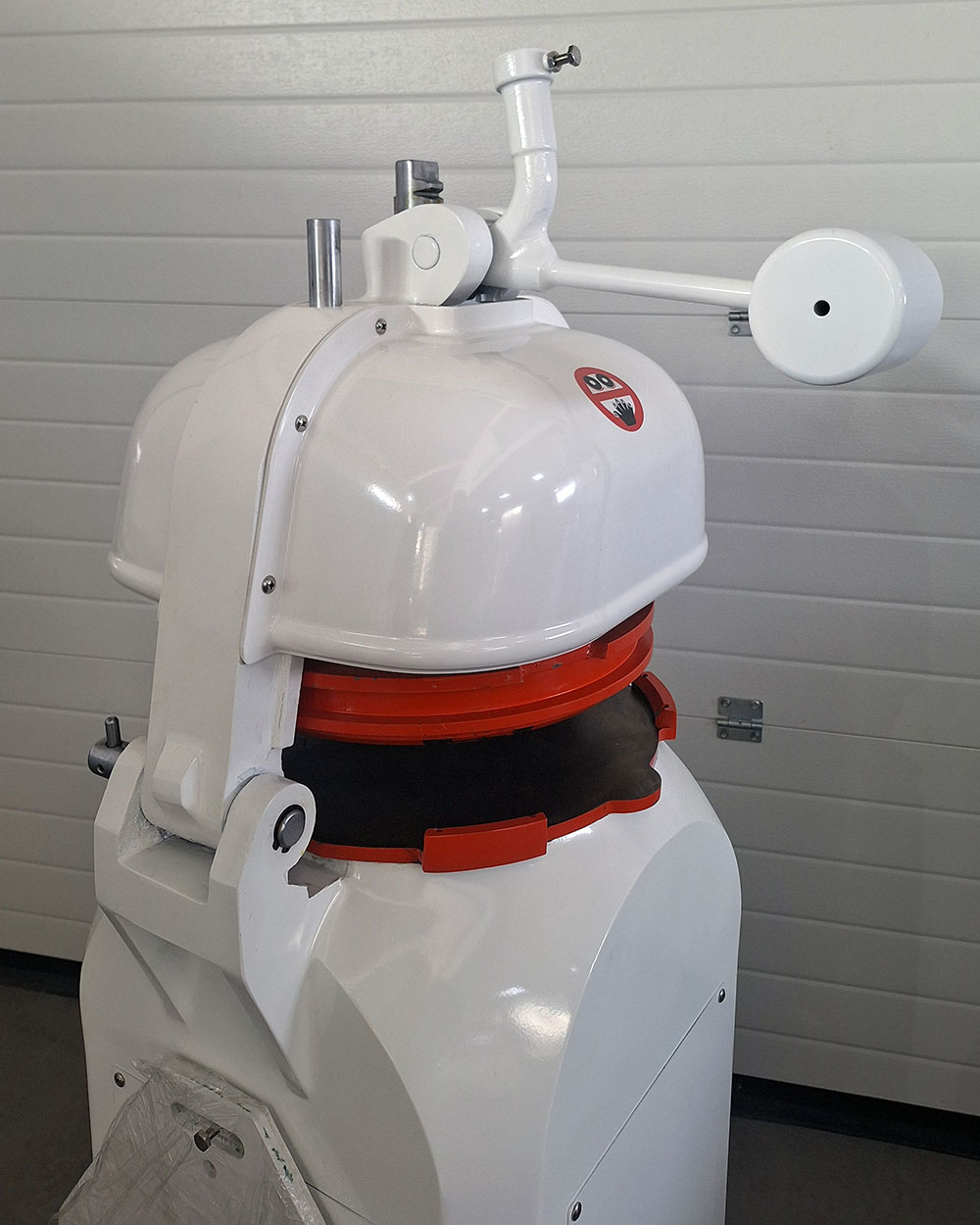 Poluautomatska delilica za testo 30 podela Ital Form | SIND | Pekarska ...